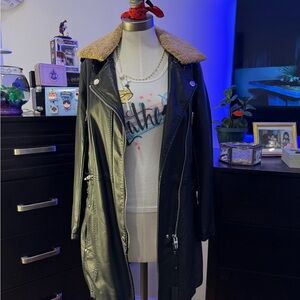 Stylish Black Leather Jacket with Tan Collar